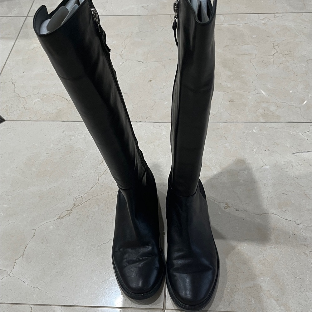 Black Knee-High Women's Boots